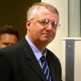 Изузеће данског судије на захтев Шешеља