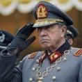 Песме Хулија Иглесијаса, музика за мучење