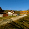 Задња кућа, Србија
