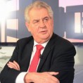 Уметнички средњи прст за чешког председника