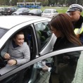 Спортисти у кампањи "Кад возиш, паркирај телефон"