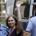 Чланице "Пуси рајота" на слободи