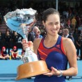 Ана победнички почела 2014.