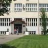 Евакуисана гимназија због лажне дојаве о бомби