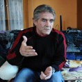 Бескућник освојио милионе на лутрији!