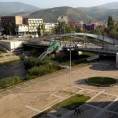Косовска Митровица, претучена старица