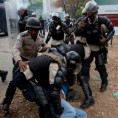 Каракас, седам рањених у протесту
