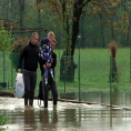 Западна Морава поплавила стотине хектара