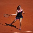 Јелена напредовала, Серена убедљиво прва