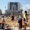 Хиљаде Сиријаца се вратило у Хомс
