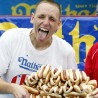 Кроз „Чељуст“ прошао 61 хот-дог!