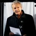 Налог за хапшење Асанжа остаје на снази