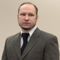 Адвокат: Брејвик се одриче насиља