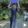Закерберг се полио леденом водом и изазвао Гејтса