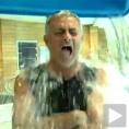 "Посебно" поливање леденом водом
