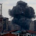 Срушен небодер у израелском нападу на Газу