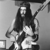 Преминуо Глен Корник, басиста групе "Jethro Tull"