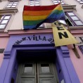 Беч, хомофобне претње на немачком и српском 