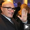 Фил Колинс не може више да удара
