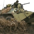 Руски војници се повлаче после војне вежбе