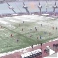 Бугарска, грудва онесвестила тренера!