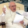 Папа: Бог није мађионичар