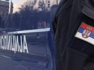 Краљево, отимали новац и телефоне 