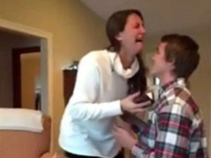 Кад те поклон натера на хистерични плач