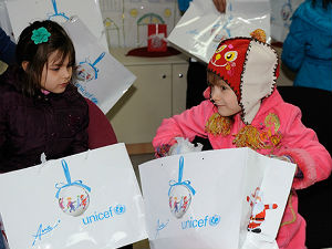 Пакетићи за децу из поплављених подручја