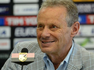 "Лешинари из Милана круже око нас"