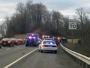 САД, рањена два полицајца у пуцњави