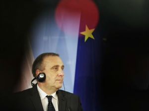 Шетина: Солидарним ставом ограничити апетит Руса