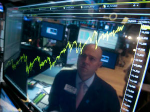 Изазови светске економије у 2015. години