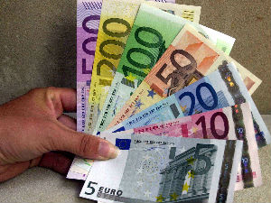 Евро на најнижем нивоу у протеклих девет година