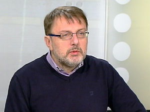 Бирократија спречава враћање њива