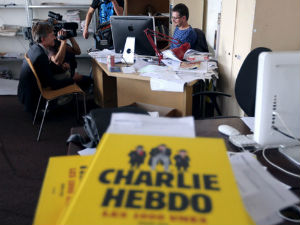 „Гугл“ помаже милионски тираж „Шарли ебдоа“