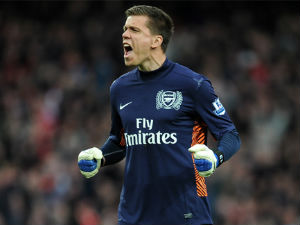 Цигарета га преселила на клупу?