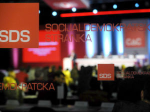 СДС: Није било договора Тадића, Коштунице и Николића