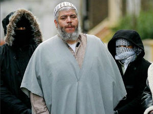 Доживотни затвор за Абу Хамзу