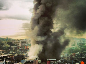 Јужна Кореја, пожар у десетоспратници