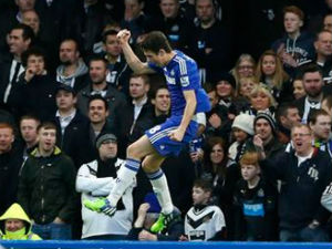 Челси поново сам на врху!