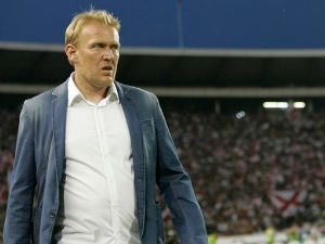 Просинечки тужио Звезду