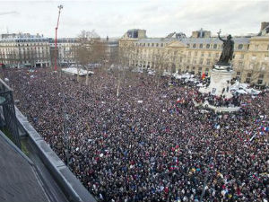 САД: У Париз је требало да оде неко вишег ранга
