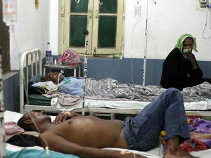 Тровање алкохолом у Индији, око 20 мртвих