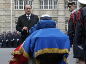 Оланд предводио одавање поште убијеним полицајцима