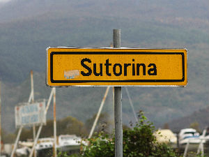 Подгорица забринута због резолуције о Суторини