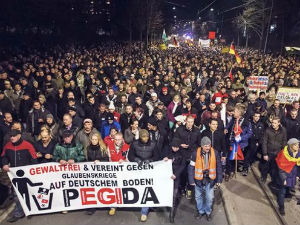 Скуп Пегиде отказан због претњи терориста