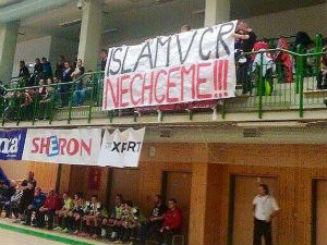 Шири се талас антиисламских изгреда