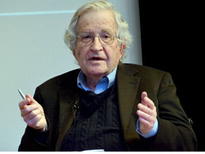 Чомски: Није било протеста због напада на РТС