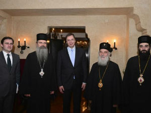 Вучић са патријархом Иринејом